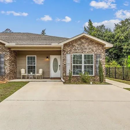 Lovely Town-Home In Pensacola Exterior photo