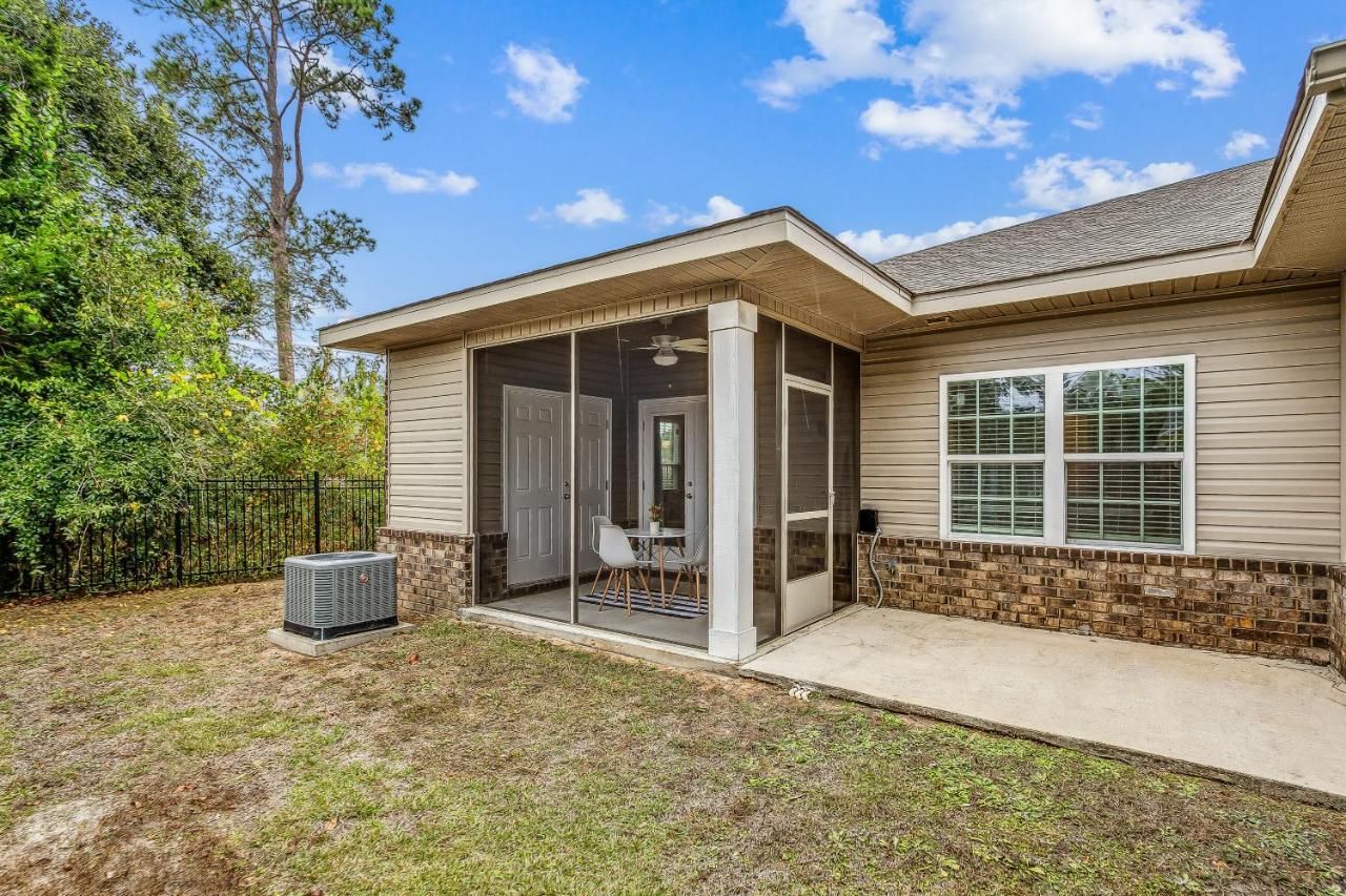 Lovely Town-home In Holiday home
